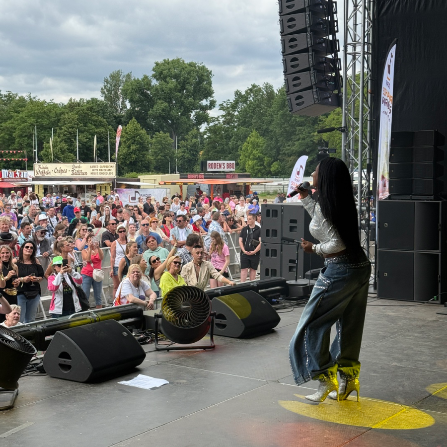 Schlager Sängerin Kavila Schlager Olymp Bühne Berlin